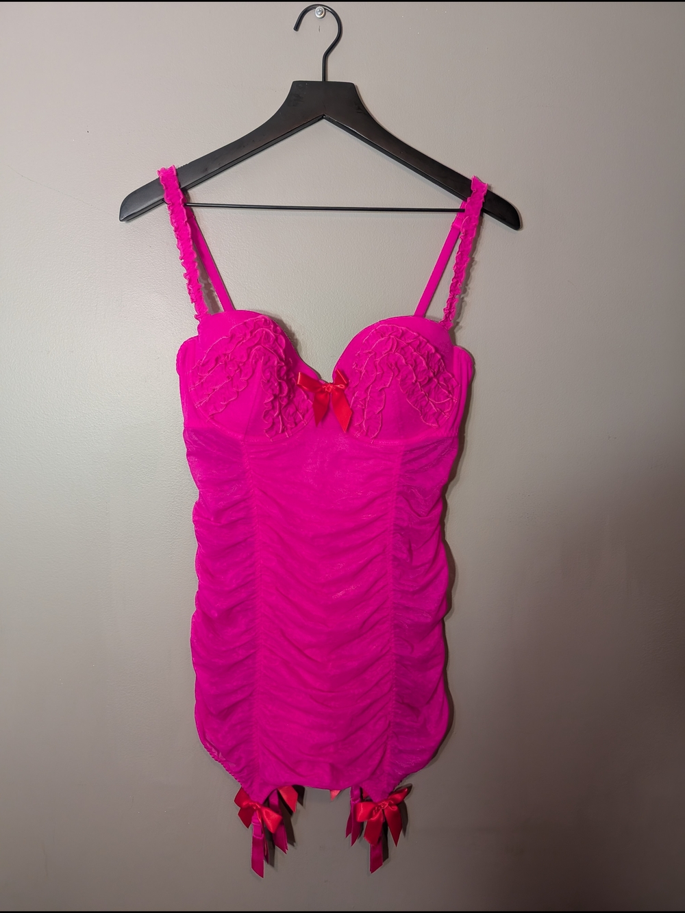 Y2K Barbie Sexy Little Things Victoria's Secret Hot Pink Lingerie Top Garter